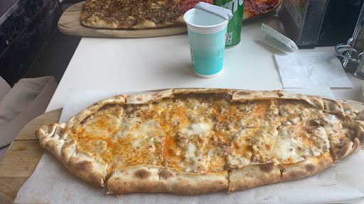 Photo of B Beirut Meza,Catering & Sweets - Hallonbergsplan 12, 174 52 Sundbyberg